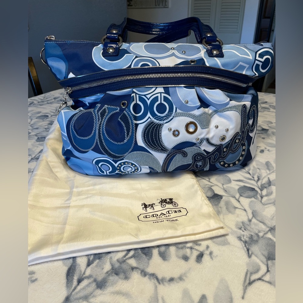 Authentic Blue and White Coach Oversized Bag - Picture 1 of 12
